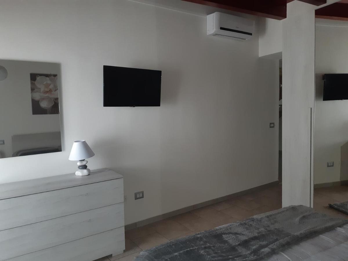 B&B La Genuina Guspini Buitenkant foto