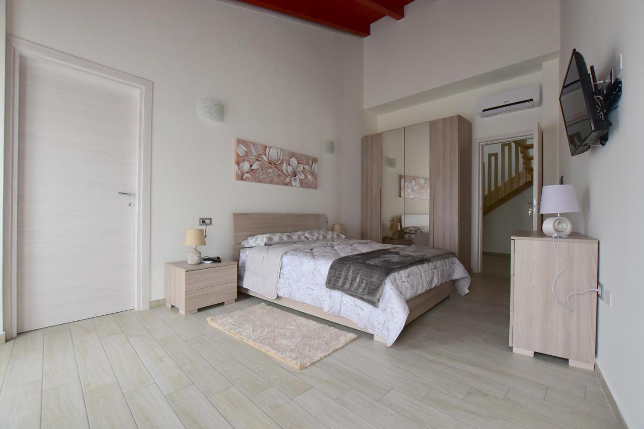 B&B La Genuina Guspini Buitenkant foto