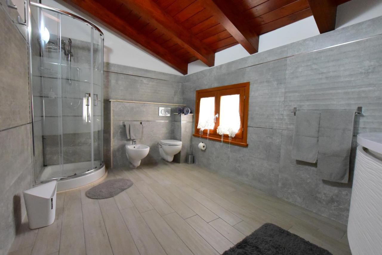B&B La Genuina Guspini Buitenkant foto