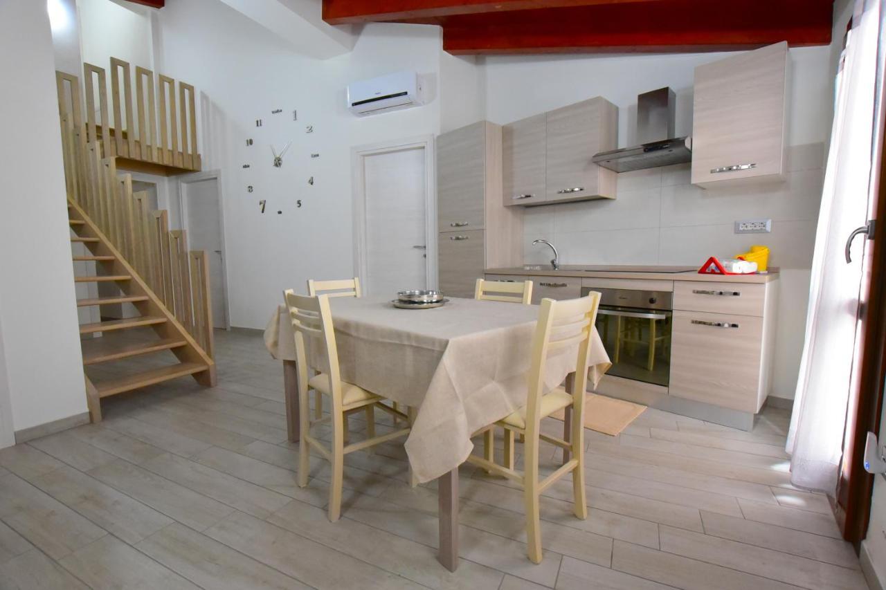 B&B La Genuina Guspini Buitenkant foto